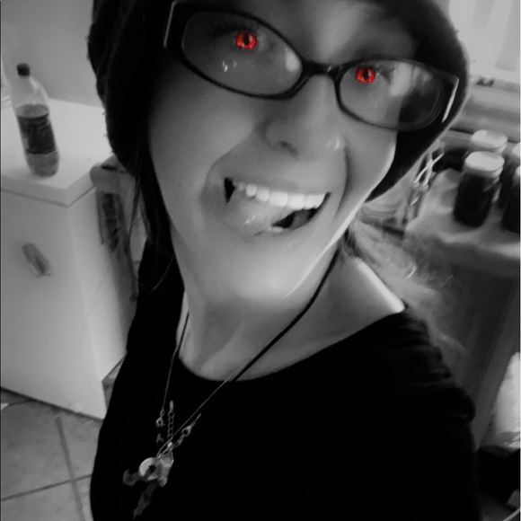 Meet your Posher, Vintage Bitch Gifts - Picture 10 of 16